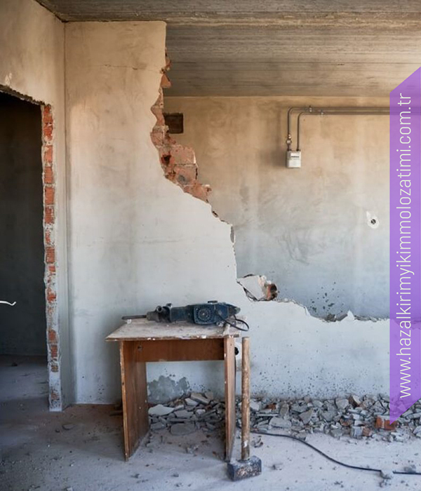 Duvar Kırım Yıkım