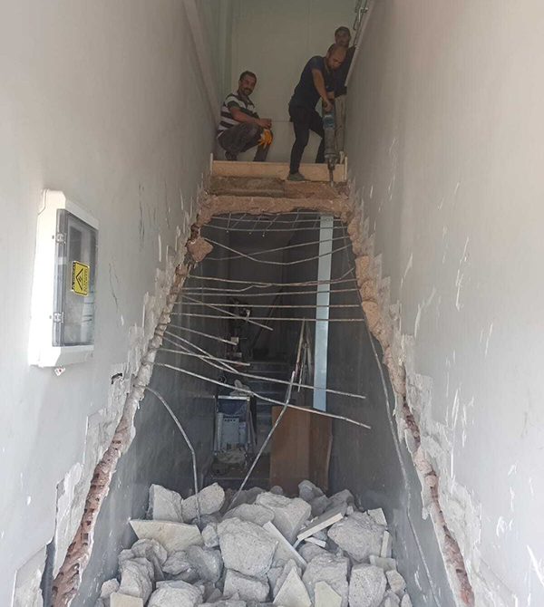 Hazal Kırım Yıkım Moloz Alım Hattı - 08